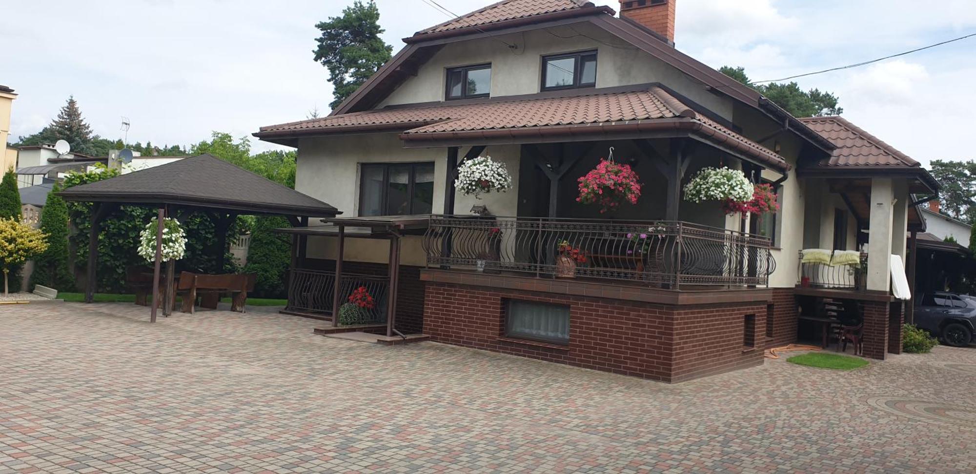 Pokoje Goscinne U Marka Tuszyn Exterior photo